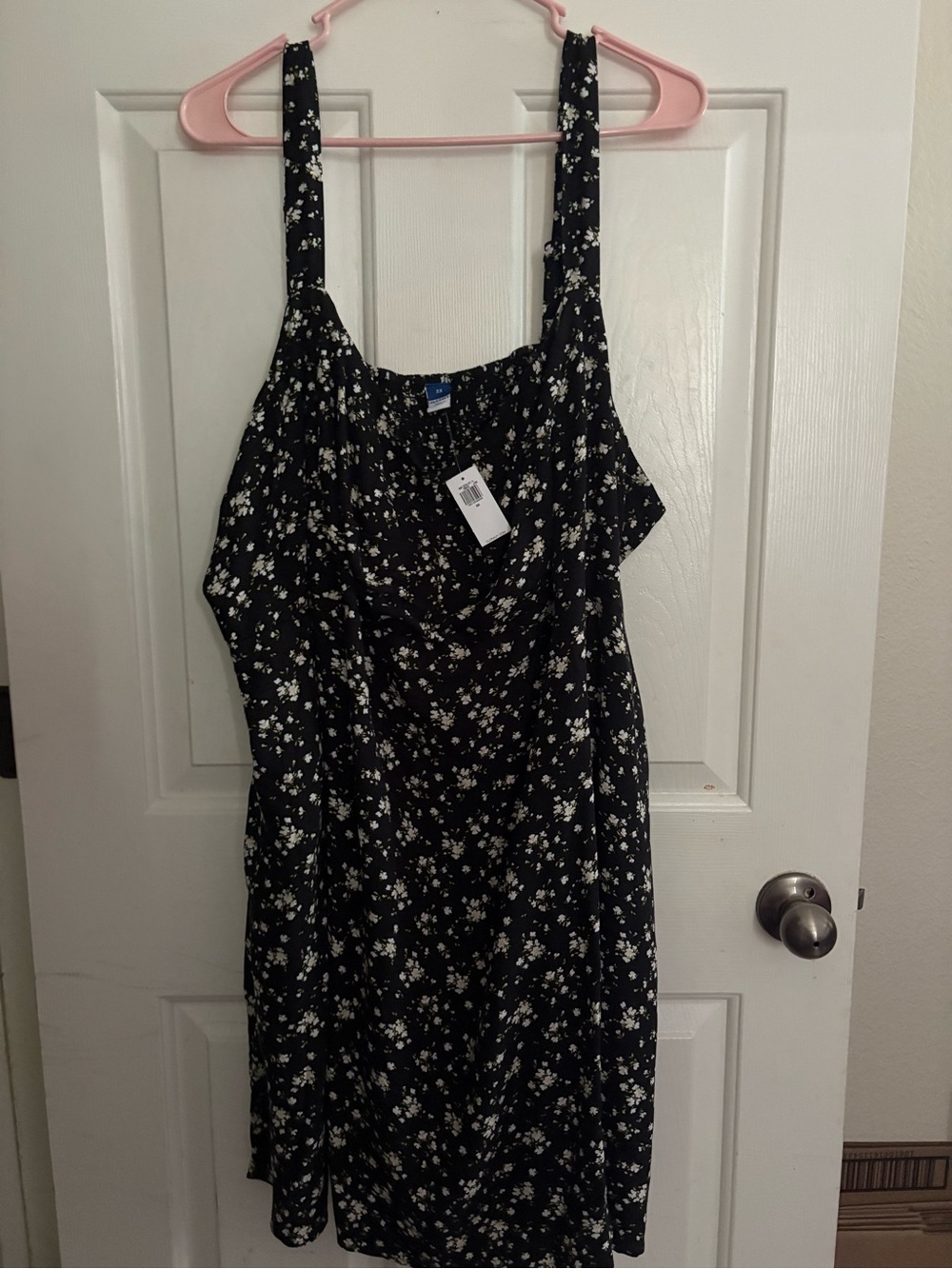 Old Navy Black and White Floral Midi Dress